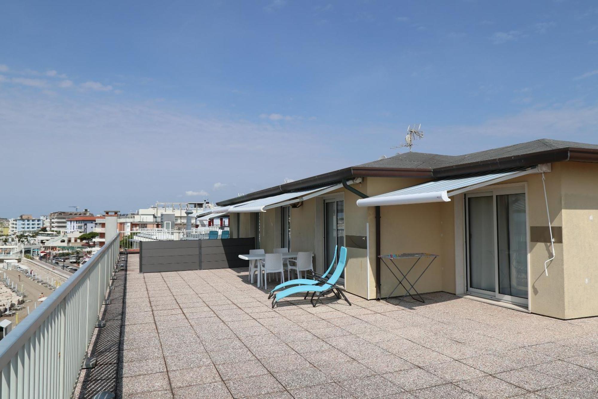 Apartment Penthouse Attico Mara *